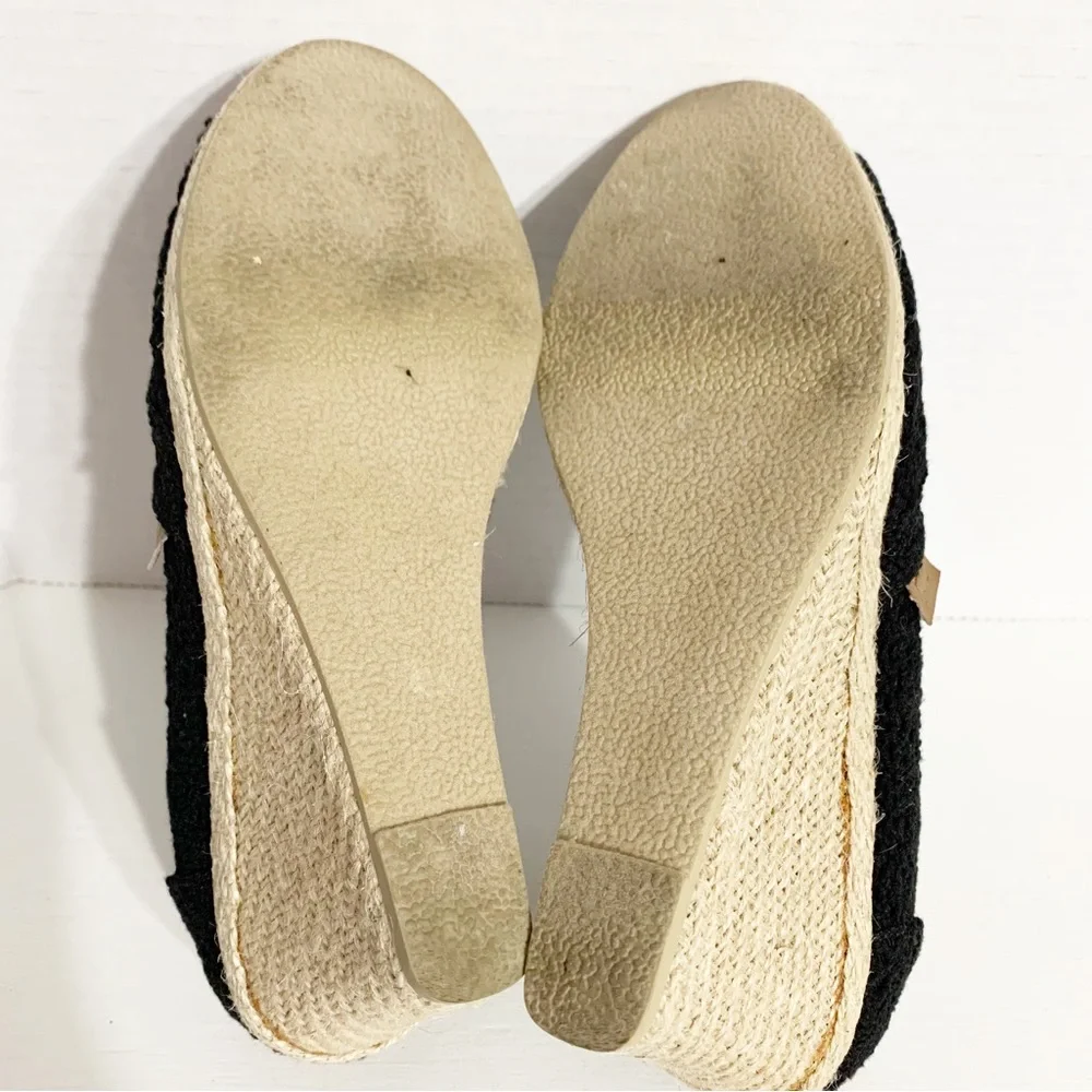 Madden Girl Tackle Crocheted Natural Fabric Jute Wedge Heel Open Toe Shoes Black
